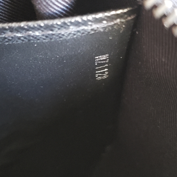 Louis Vuitton Pochette Voyage Eclipse 🌑w/ Insert - Picture 10 of 12